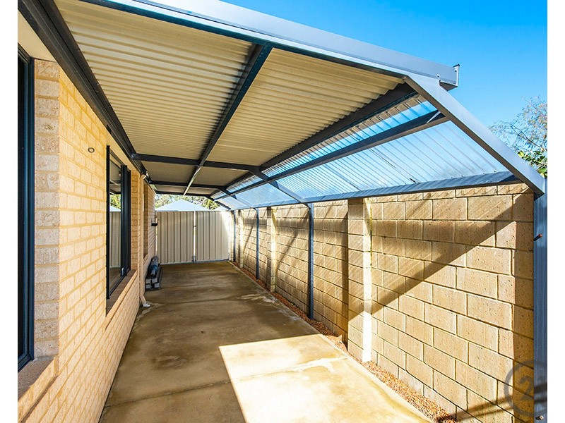 15 Bobtail Bend, Wannanup WA 6210