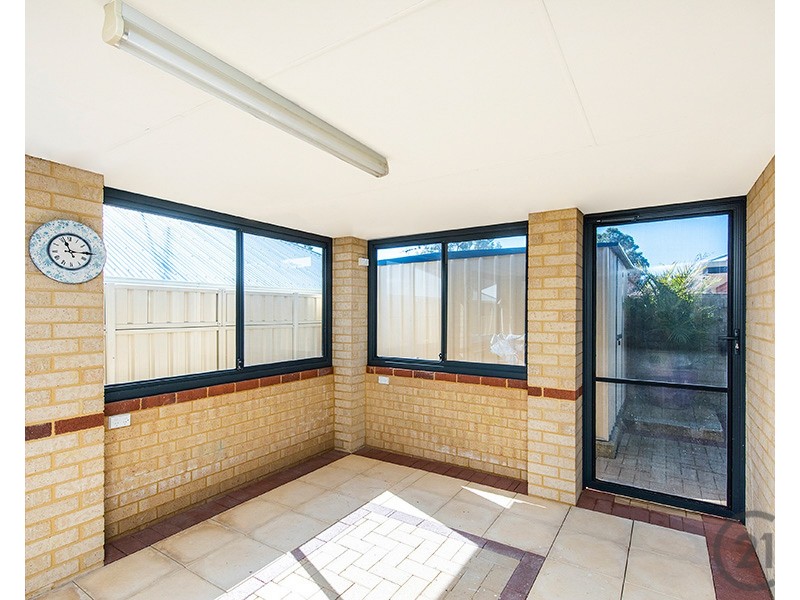 15 Bobtail Bend, Wannanup WA 6210