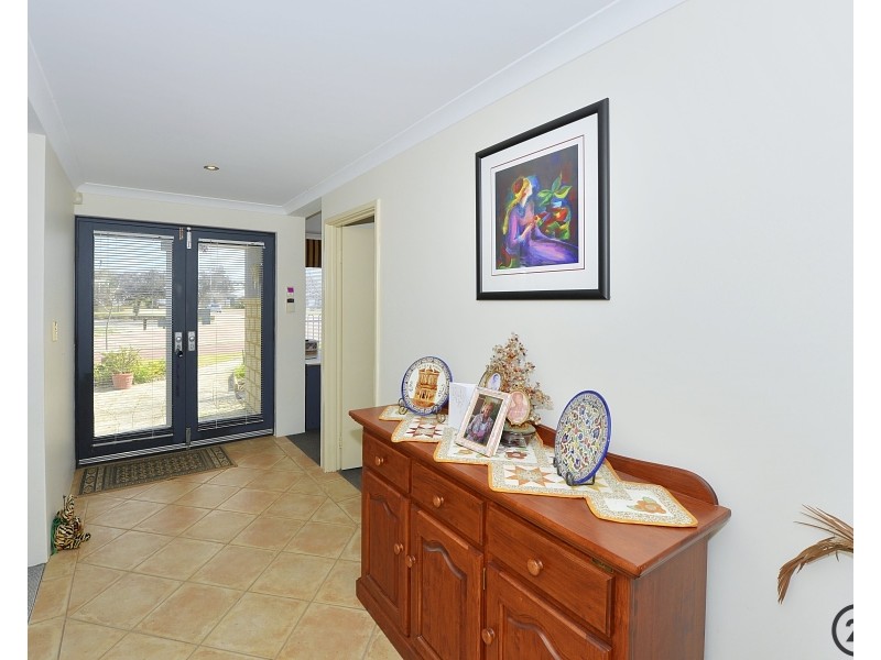 6 Cohen Vista, Lakelands WA 6180