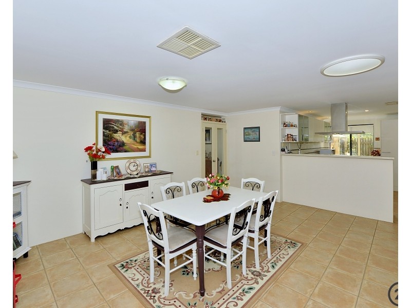 6 Cohen Vista, Lakelands WA 6180