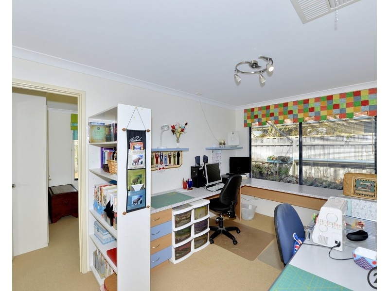 6 Cohen Vista, Lakelands WA 6180