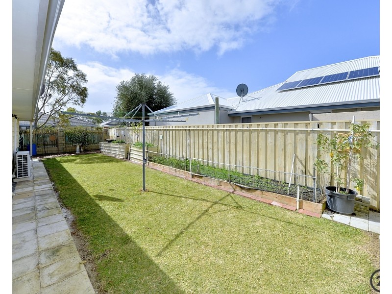 6 Cohen Vista, Lakelands WA 6180