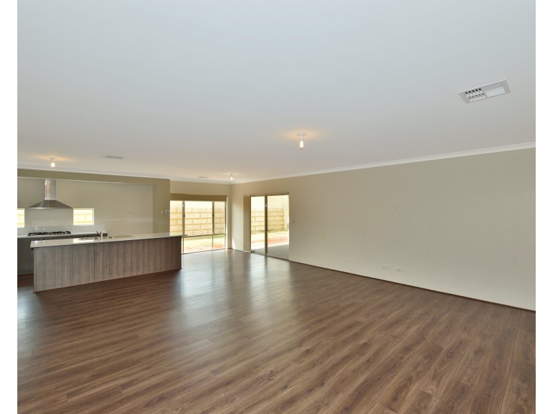 3 Kondinin Way, Dawesville WA 6211