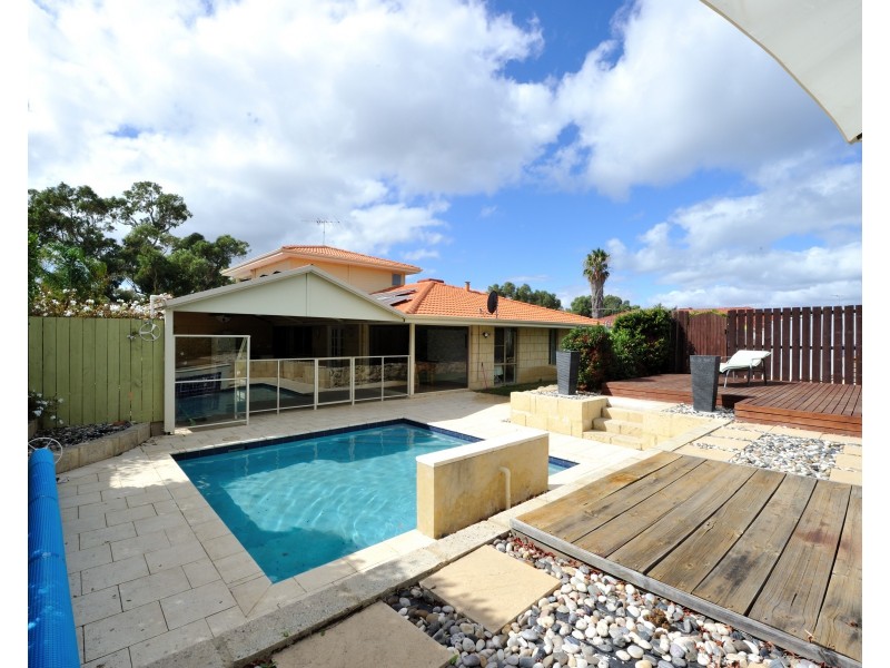 52 McLarty Road, Halls Head WA 6210