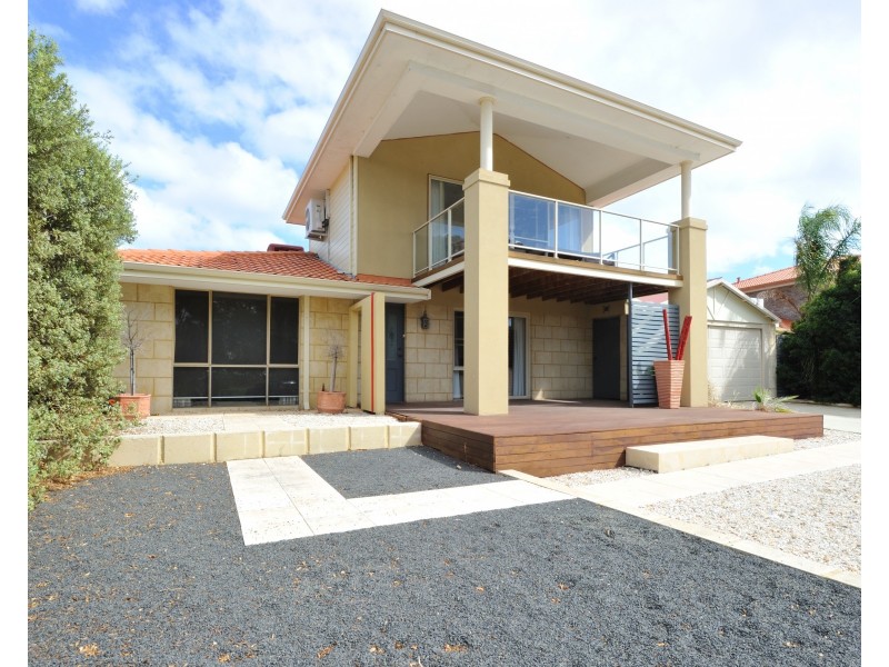 52 McLarty Road, Halls Head WA 6210