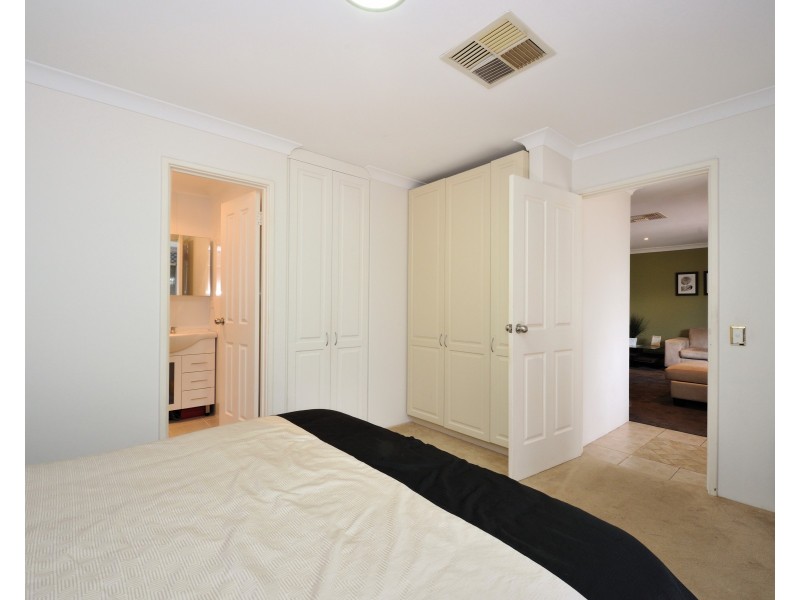 52 McLarty Road, Halls Head WA 6210