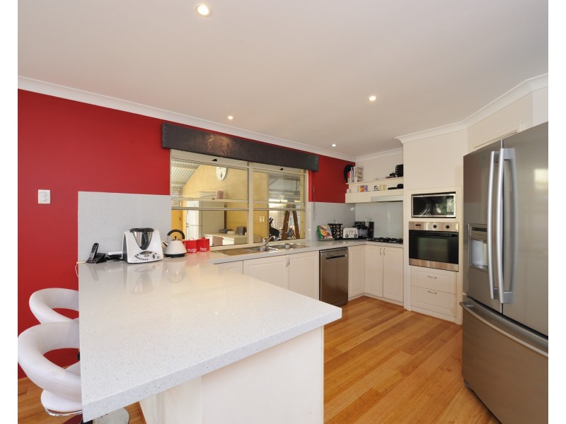 52 McLarty Road, Halls Head WA 6210