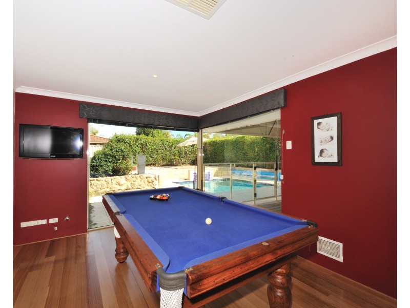 52 McLarty Road, Halls Head WA 6210