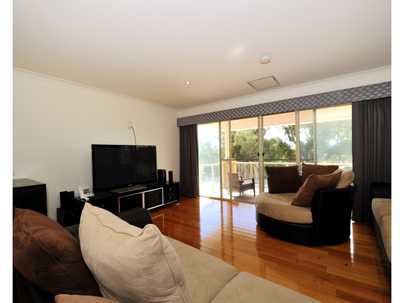 52 McLarty Road, Halls Head WA 6210