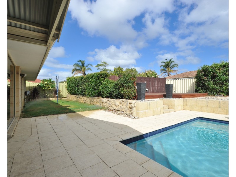 52 McLarty Road, Halls Head WA 6210