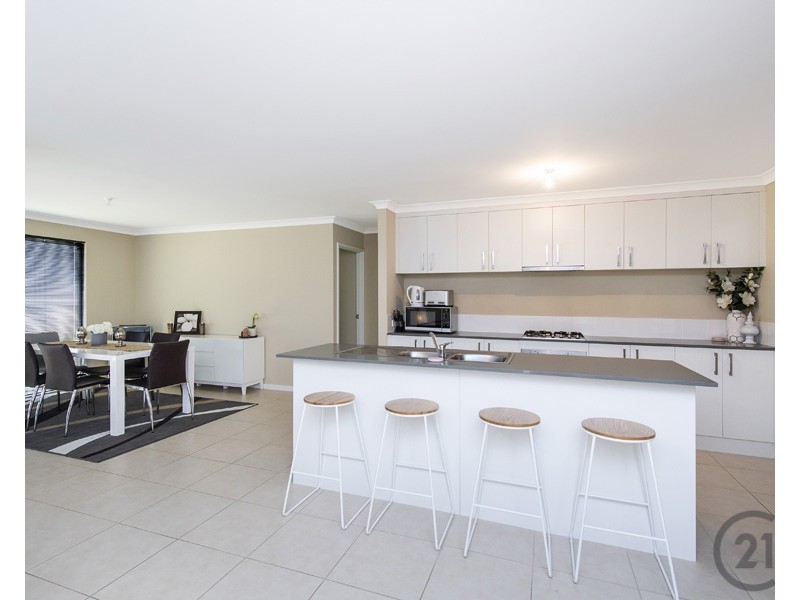 20 Gilroyd Way, Golden Bay WA 6174