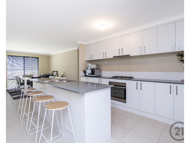 20 Gilroyd Way, Golden Bay WA 6174