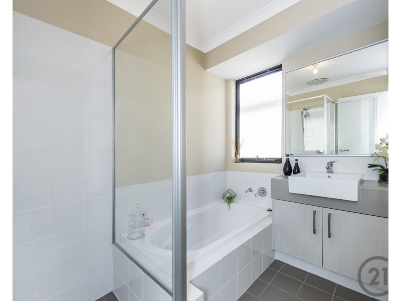 20 Gilroyd Way, Golden Bay WA 6174