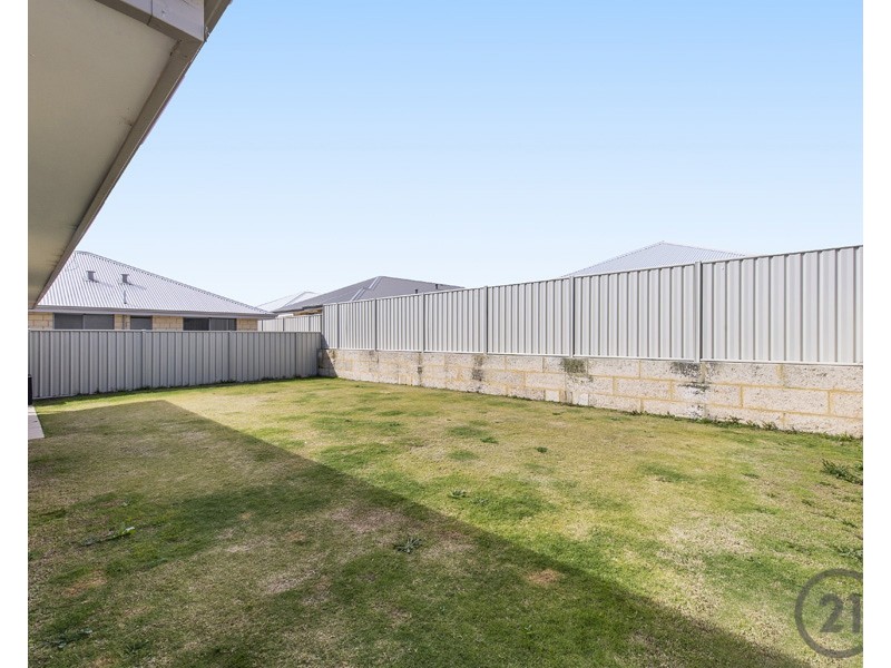 20 Gilroyd Way, Golden Bay WA 6174
