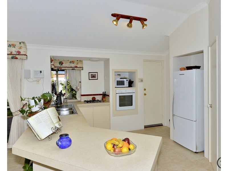 36 Pebble Beach Boulevard, Meadow Springs WA 6210