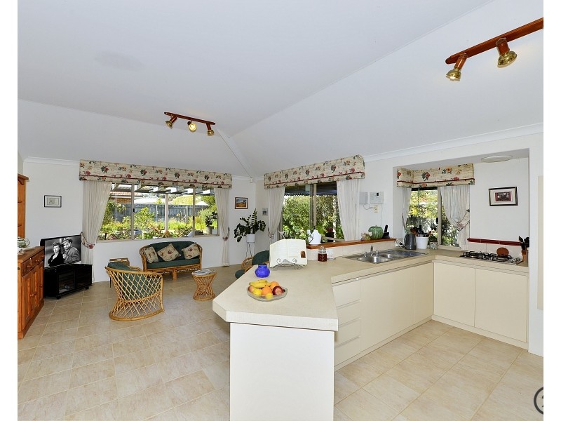 36 Pebble Beach Boulevard, Meadow Springs WA 6210