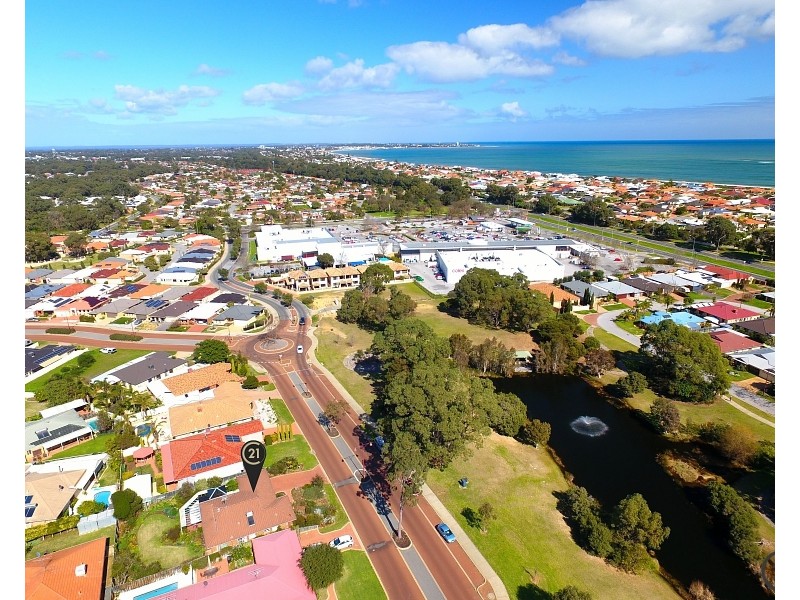 36 Pebble Beach Boulevard, Meadow Springs WA 6210