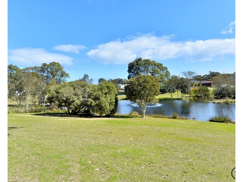 36 Pebble Beach Boulevard, Meadow Springs WA 6210