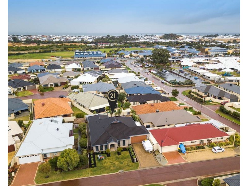 5 Karri Karri Pass, Lakelands WA 6180