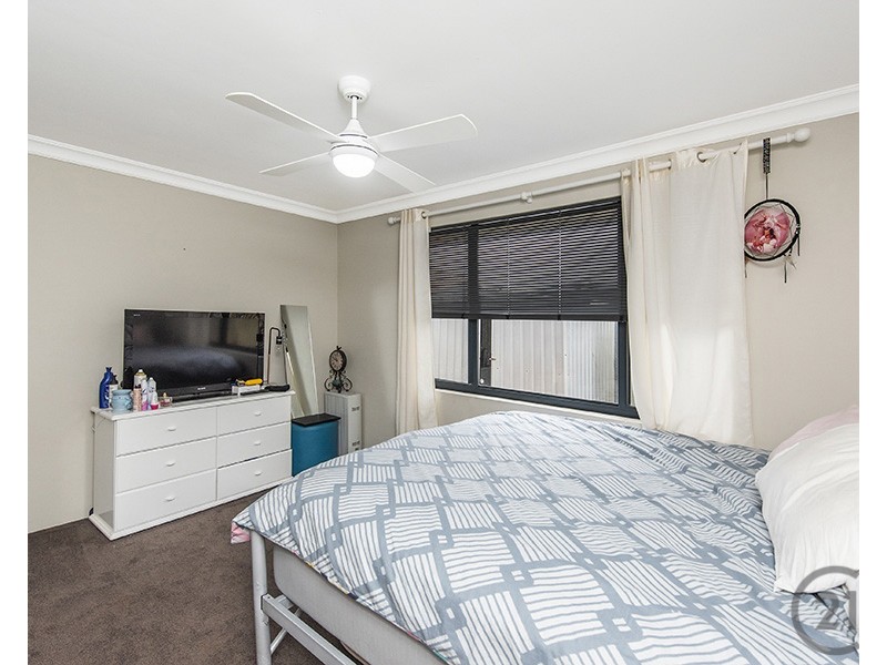 5 Karri Karri Pass, Lakelands WA 6180