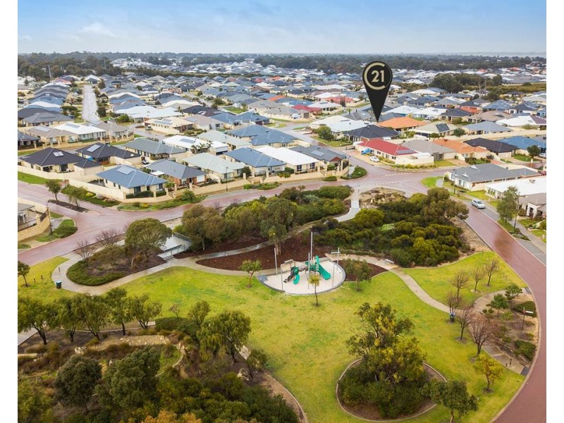 5 Karri Karri Pass, Lakelands WA 6180