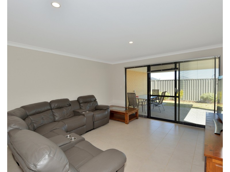 38 Pegus Meander, South Yunderup WA 6208