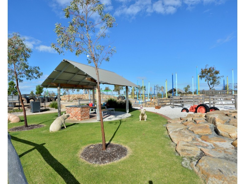 38 Pegus Meander, South Yunderup WA 6208