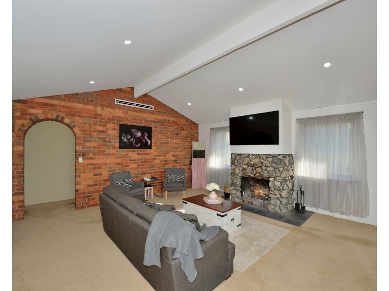 12 Dalrymple Terrace, Halls Head WA 6210