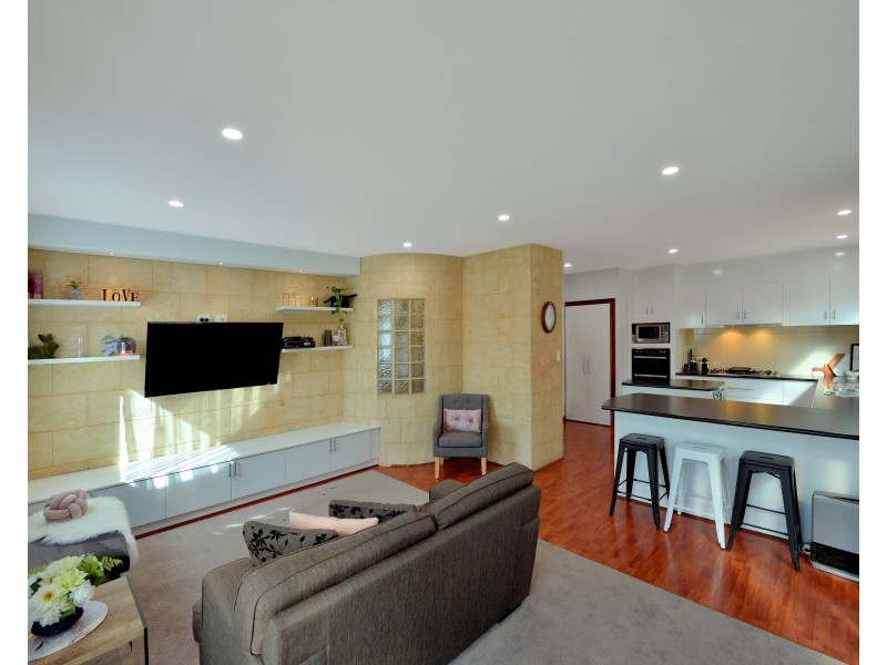 12 Dalrymple Terrace, Halls Head WA 6210