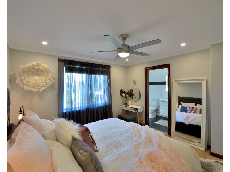 12 Dalrymple Terrace, Halls Head WA 6210