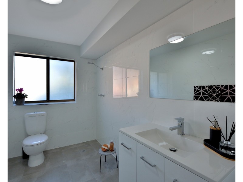 12 Dalrymple Terrace, Halls Head WA 6210