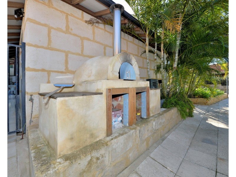 12 Dalrymple Terrace, Halls Head WA 6210