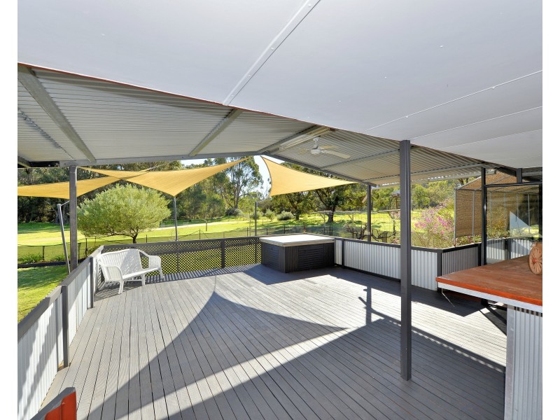 4 Haub Road, Lake Clifton WA 6215