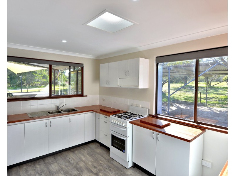 4 Haub Road, Lake Clifton WA 6215