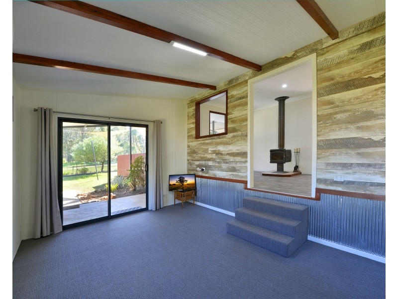 4 Haub Road, Lake Clifton WA 6215