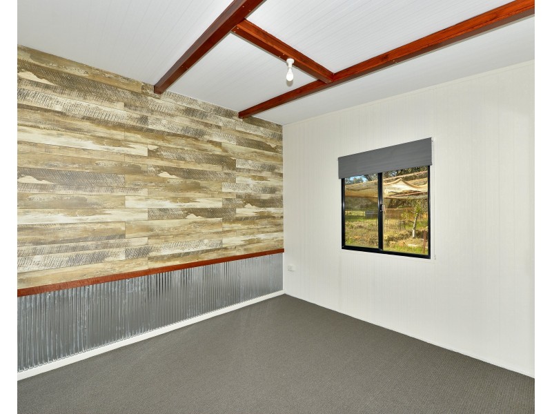 4 Haub Road, Lake Clifton WA 6215