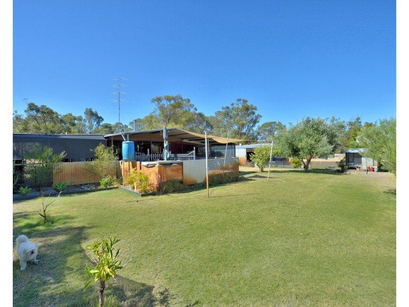 4 Haub Road, Lake Clifton WA 6215