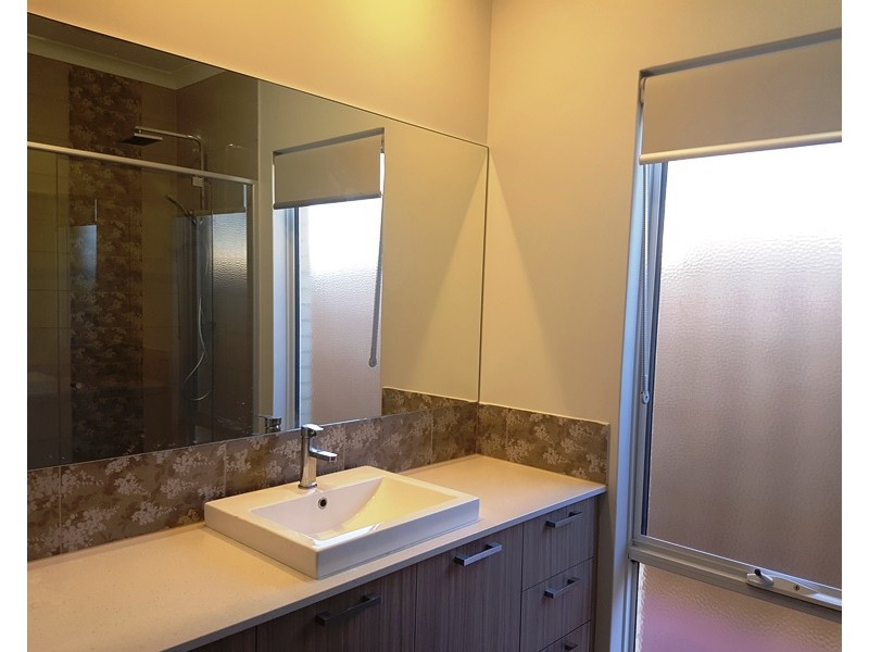 4 Pavetta Approach, Halls Head WA 6210