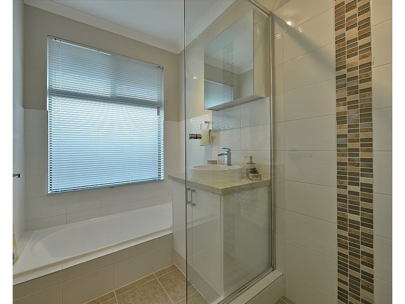 2 Meda Close, Greenfields WA 6210