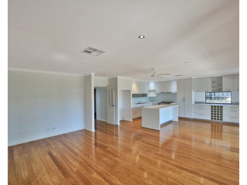 61 Wildwood Hill, Dawesville WA 6211