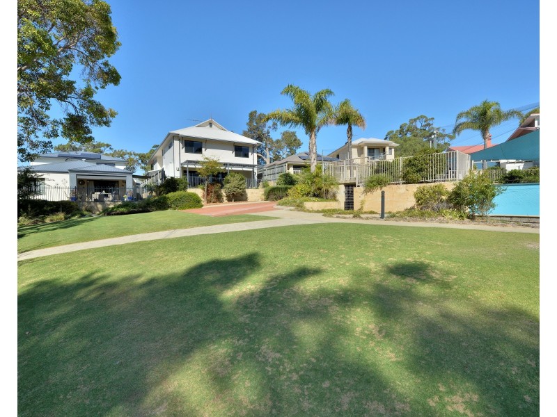 61 Wildwood Hill, Dawesville WA 6211