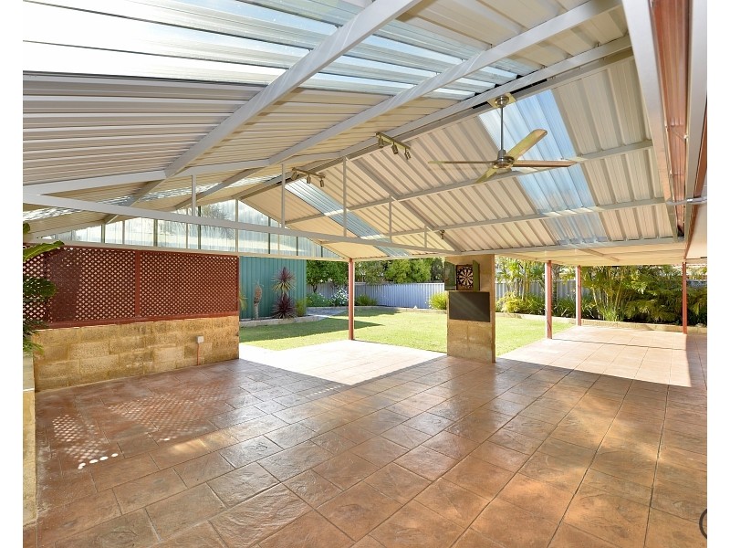 27 Reynolds Avenue, Greenfields WA 6210
