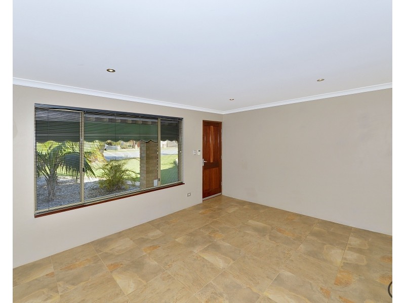 27 Reynolds Avenue, Greenfields WA 6210