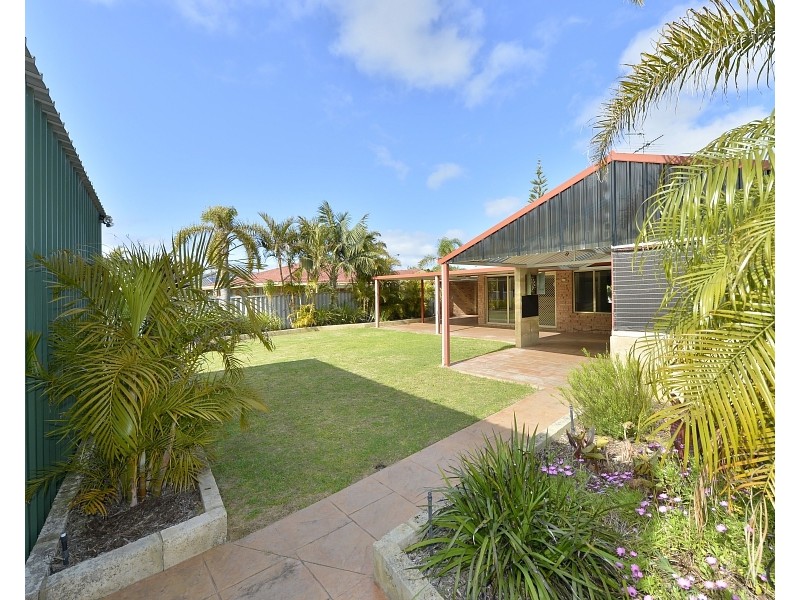 27 Reynolds Avenue, Greenfields WA 6210