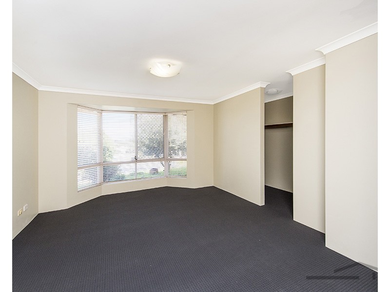 12 Malabor Mews, Halls Head WA 6210