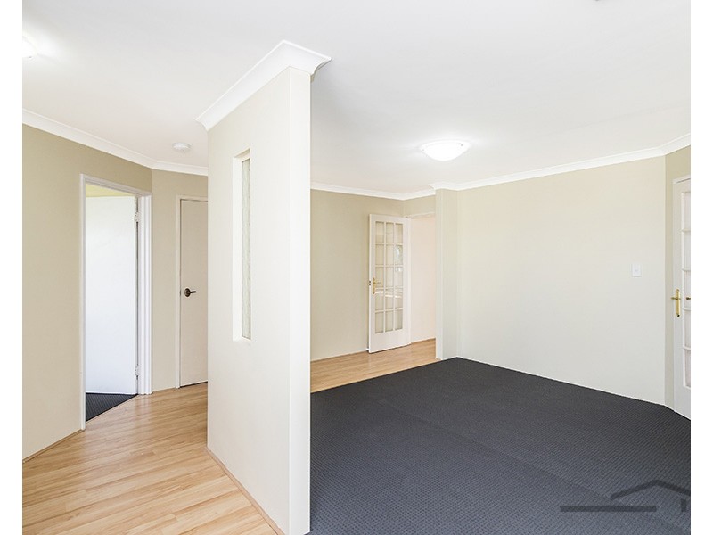 12 Malabor Mews, Halls Head WA 6210