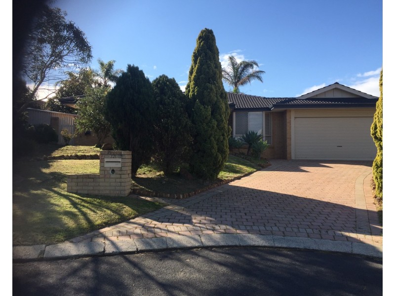 12 Malabor Mews, Halls Head WA 6210