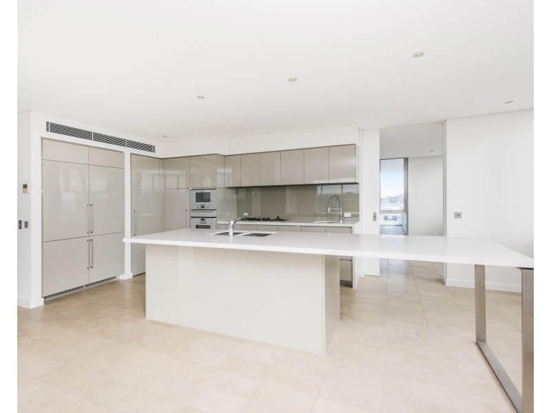 704/1 Marco Polo Drive, Mandurah WA 6210