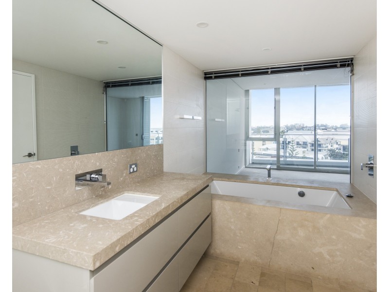 704/1 Marco Polo Drive, Mandurah WA 6210