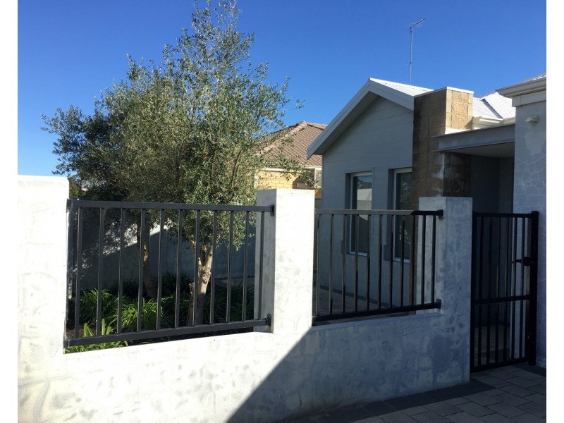 10 Illyarrie Avenue, Falcon WA 6210